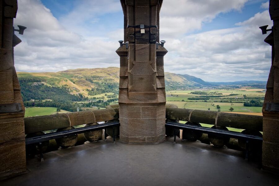 Greenock Cruise Terminal; Stirling Castle and District Tour - Loch Lomond arrives by scenic road