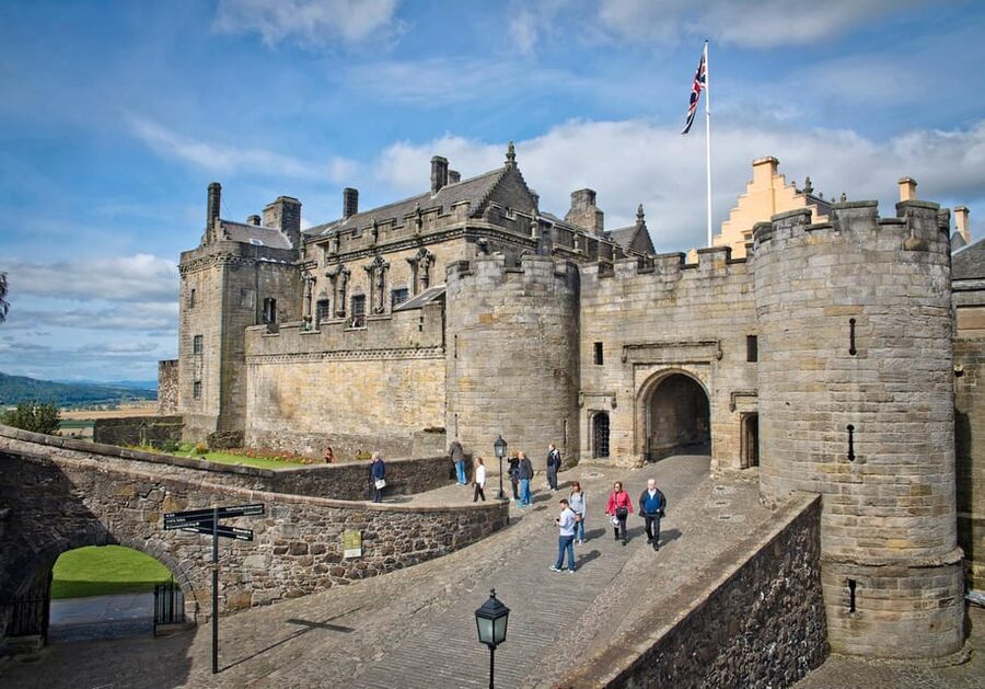 Greenock Cruise Terminal; Stirling Castle and District Tour - Who should book this Scotland shore excursion?