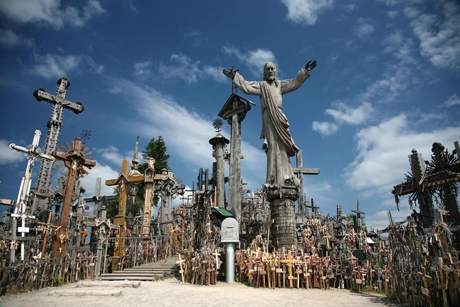 Group Day trip to Rundale Palace, Hill of Crosses & Bauska Castle - Key points to know before booking