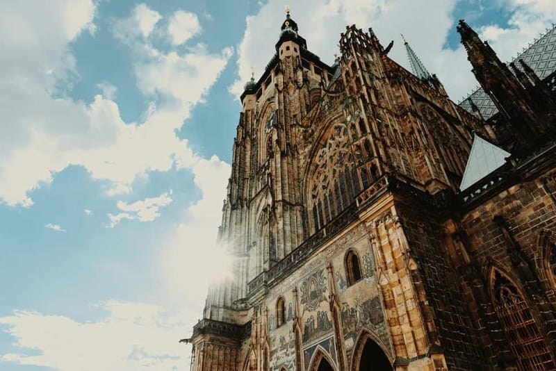 Guided Tour of Prague Castle with Ticket and Transport - Entering St. Vitus Cathedral