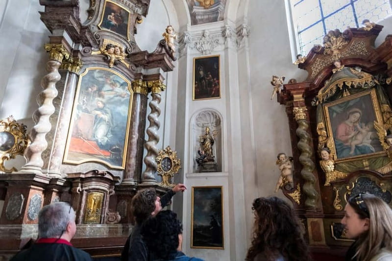 Guided Tour of Prague Castle with Ticket and Transport - Guide quality matters more than usual