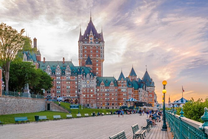 Guided Tour of the Fairmont Le Chateau Frontenac in Quebec City - Key points to know before you book