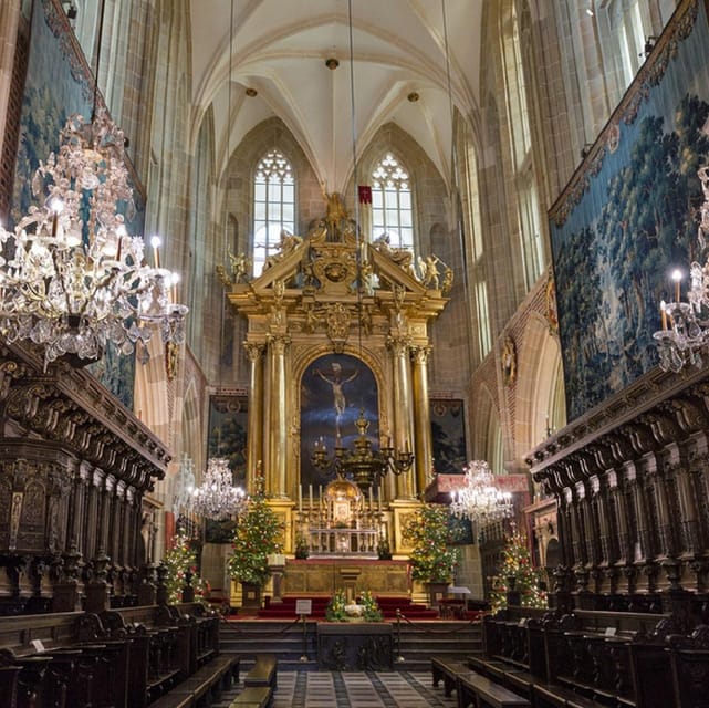 Guided Tour of the Wawel Castle & Cathedral in Cracow - The Cathedral, where Polish kings were crowned