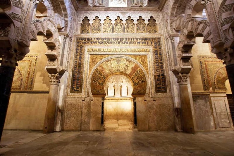 Guided visit to the Mosque of Cordoba and Alcazar of Cordoba - Entering the Mosque-Cathedral through the Puerta del Perdón