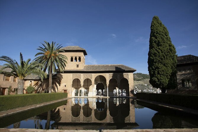 Guided Walking Tour of the Alhambra in Granada - Generalife gardens and the summer palace