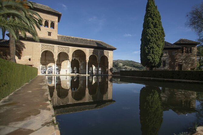 Guided Walking Tour of the Alhambra in Granada - The assigned time is the biggest practical risk