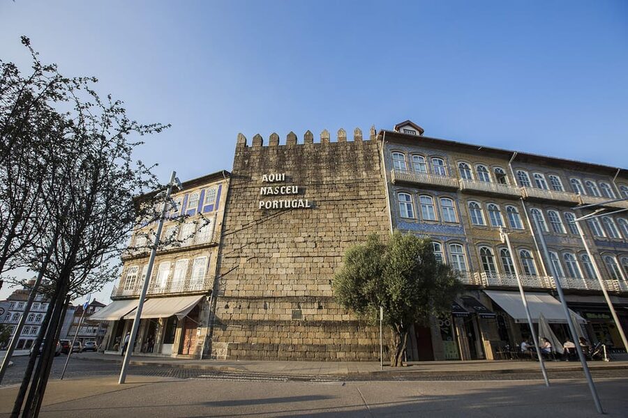 Guimaraes Local Tours ; Visit the Castle , Palace and City - Entering the castle and meeting Portugal’s past