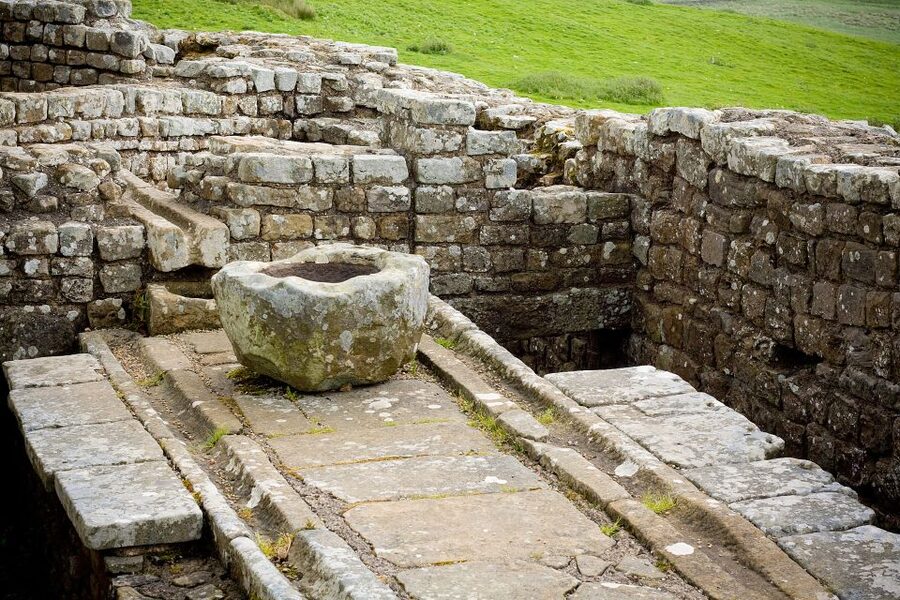 Hadrian's Wall: Housesteads Roman Fort Entry Ticket - The oldest toilets you may ever inspect
