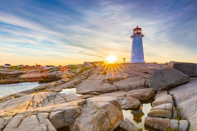 Halifax Premium Tour: Peggy's Cove, Citadel & Titanic Cemetery - Who should book this Halifax outing?