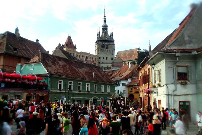 Halloween tour with 2 Halloween parties one at Bran Castle - Weather, clothing, and the late nights