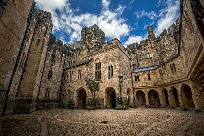 Harry Potter's Alnwick Castle and Scottish Borders Day Trip - Key things to know before you book