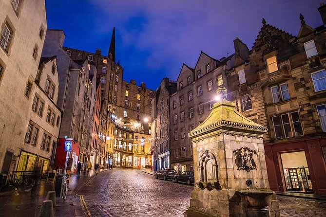 Harry Potter Tour & Edinburgh Castle Visit - University of Edinburgh and the Hogwarts mood