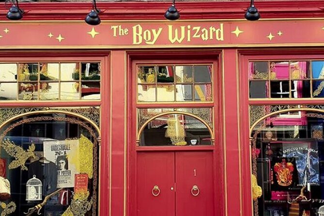Harry Potter Tour & Edinburgh Castle Visit - Greyfriars Cemetery, Tom Riddell, and the strongest Potter link