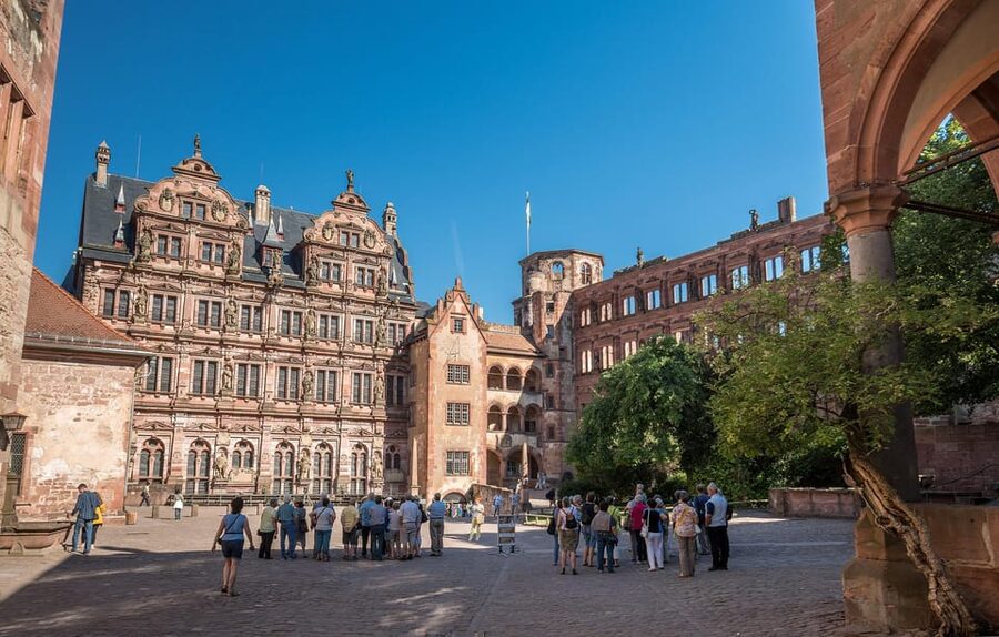 Heidelberg: Heidelberg Castle Garden & Outside Private Tour - The courtyard and the best Old Town views