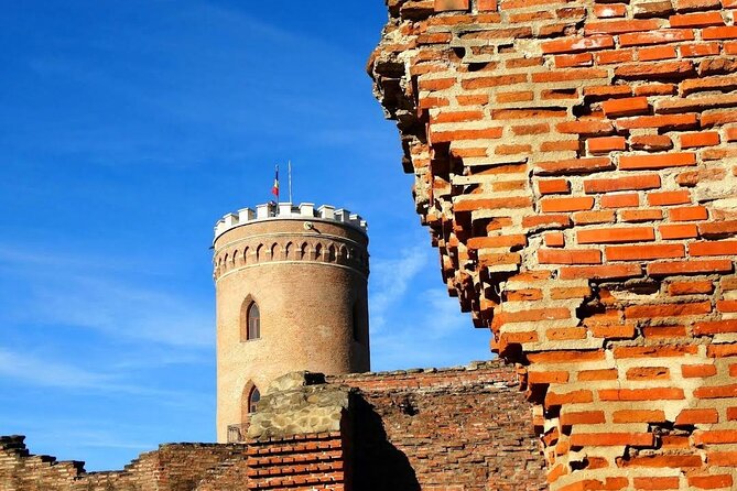 Hiking to the Poenari Fortress and Princely Court of Târgoviște - Who will enjoy this tour most?