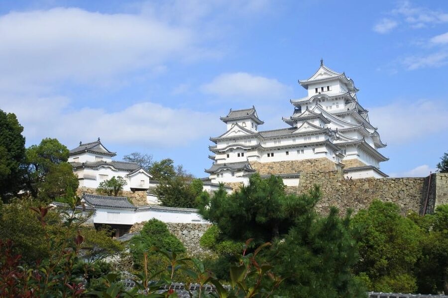 Himeji: Express Guided Tour of Himeji Castle in 90 Minutes - What the Guide Adds to the Tower
