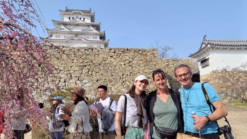 Himeji: Himeji Castle Guided Tour – UNESCO Heritage - Entering the White Heron Castle