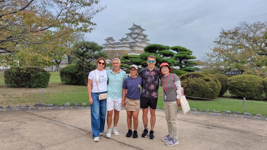 Himeji: Himeji Castle Guided Tour – UNESCO Heritage - Stories, myths, and small details