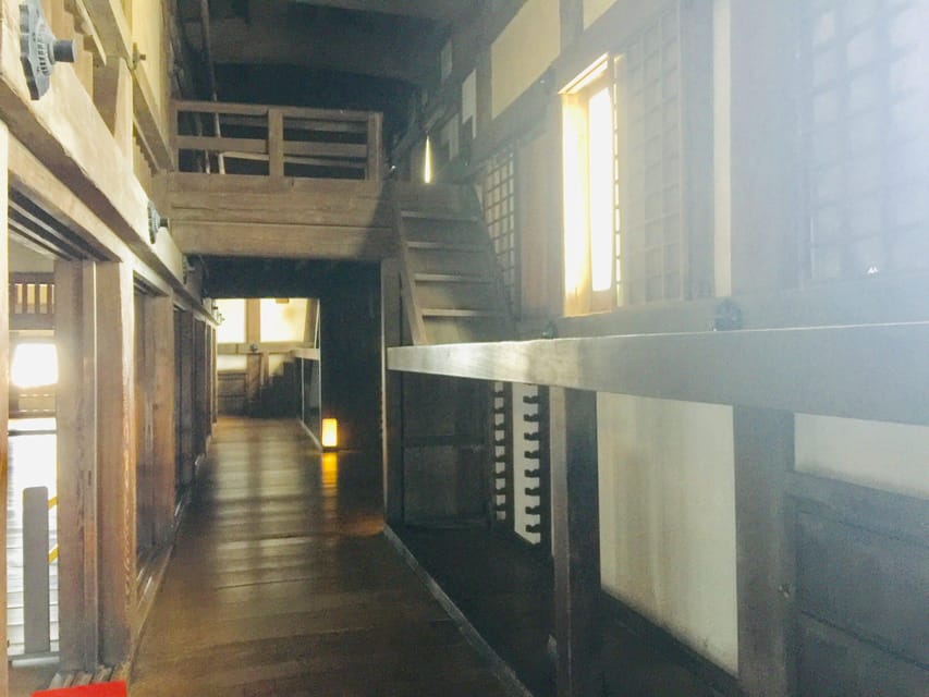 Himeji: Private Guide Tour of the Castle from Osaka or Kyoto - Booking details and practical tips