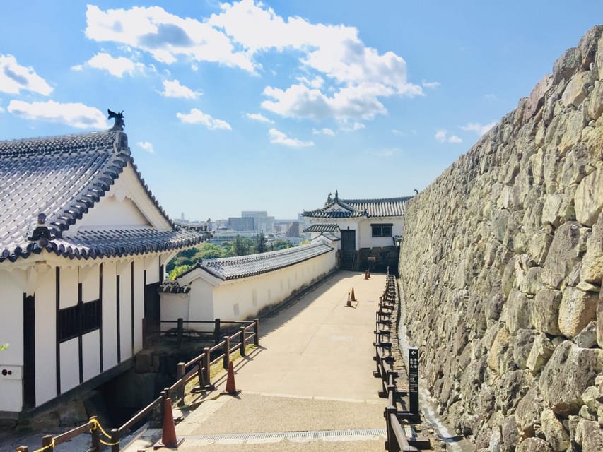 Himeji: Private Guide Tour of the Castle from Osaka or Kyoto - What the private format really offers