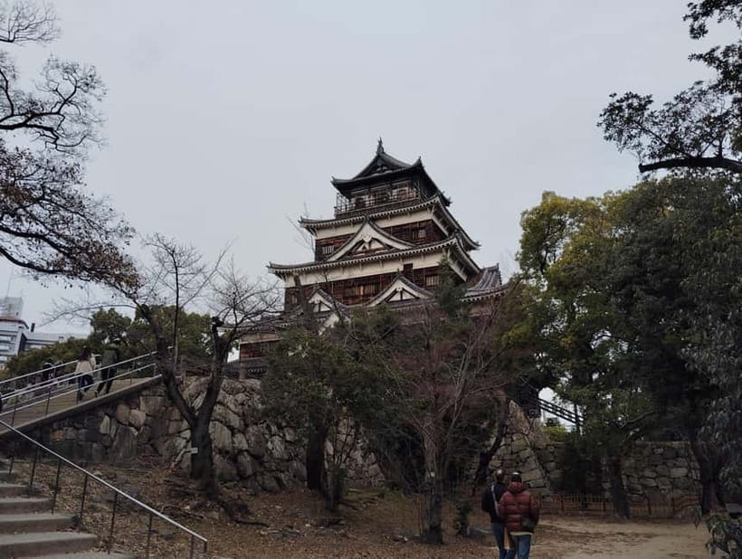 Hiroshima Castle 1h guide tour - Is $52 per person fair?