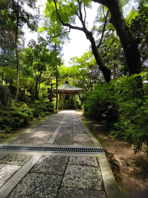 Hiroshima: Peace Park, Castle, and Mitaki Temple E-Bike Tour - How to judge the $70 price