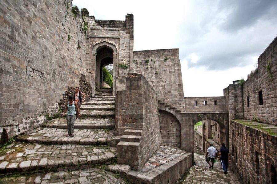 Historical Tour, Kangra fort &Rock cut temple from Dharmasla - Kangra Fort, Rajput power, and valley views
