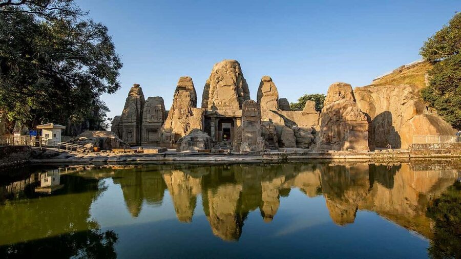 Historical Tour, Kangra fort &Rock cut temple from Dharmasla - What the six-hour schedule feels like