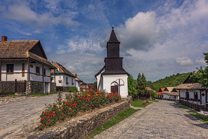 HOLLÓKŐ UNESCO World Heritage site + Eger Castle Private guided tour - Eger Castle, where the 1552 defense shapes the visit