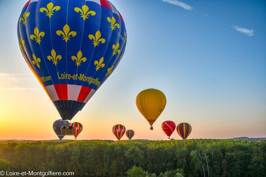 Hot Air Balloon Flight above the Castle of Chenonceau - Sunrise and sunset flights from April through October