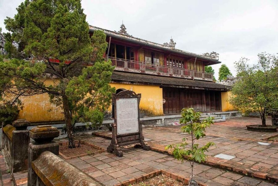 Hue Customizable Tour with Imperial Citadel & Forbidden City - What the 2.5-hour walk feels like