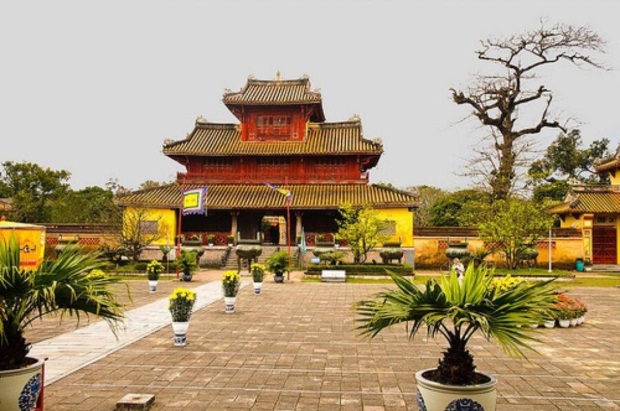 Hue Customizable Tour with Imperial Citadel & Forbidden City - Building your own private-car day