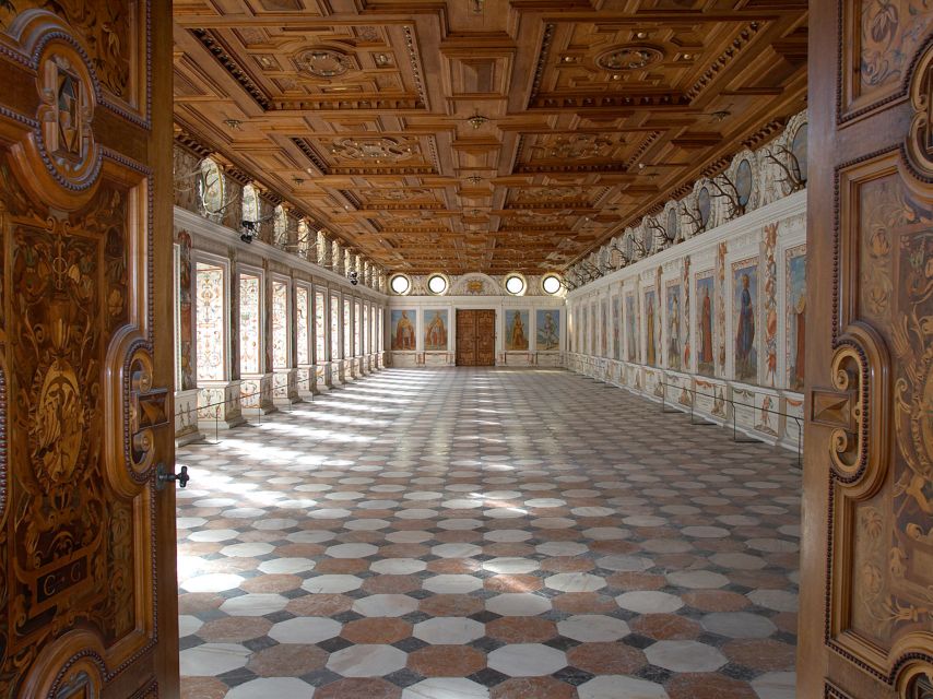 Innsbruck: Tickets for Schloss Ambras - Who will enjoy this visit most