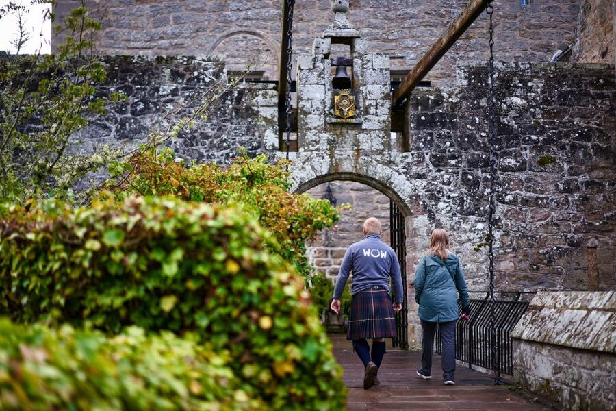 Invergordon: Highlands Guided Tour with Cawdor Castle Ticket - The guide makes the difference