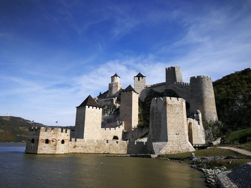 Iron Gate Tour: Golubac Fortress, Lepenski Vir+National Park - Weather, clothing, and the right expectations