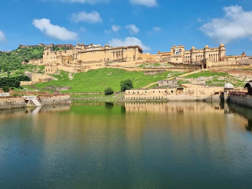 Jaipur: Amber Fort Guided Tour and Entry Ticket - Why Amber Fort deserves a morning in Jaipur