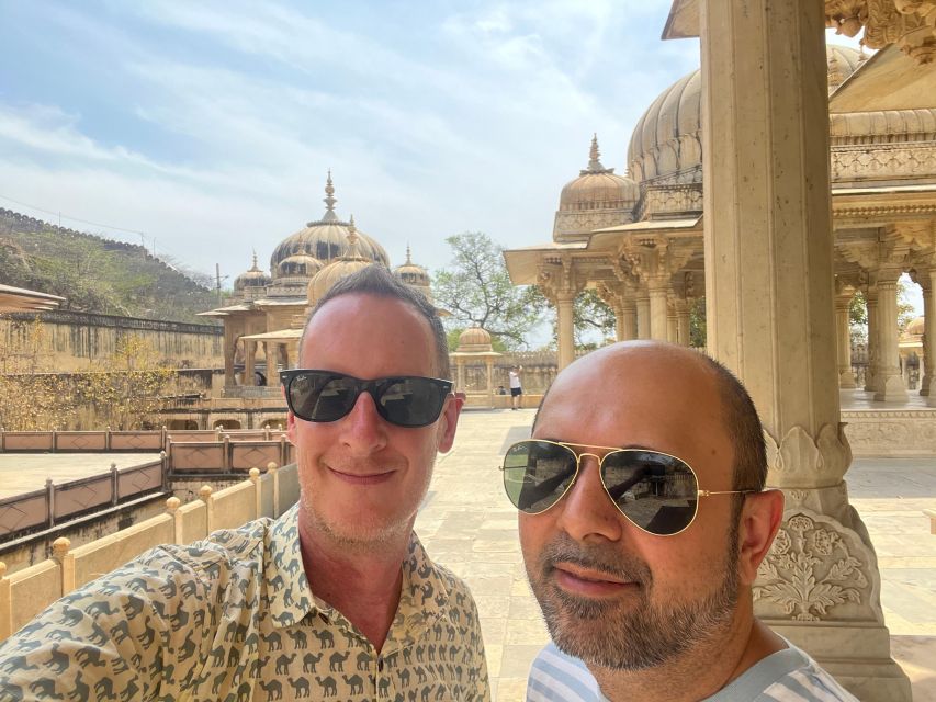 Jaipur: Amber Fort, Jal Mahal and Hawa Mahal Private Tour - Amber Fort before the crowds build