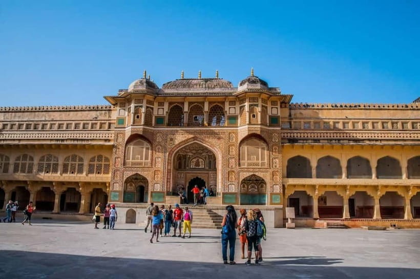Jaipur: Explore City Sights, Amber Fort & Monkey Temple - Hawa Mahal and Jaipur’s pink streets