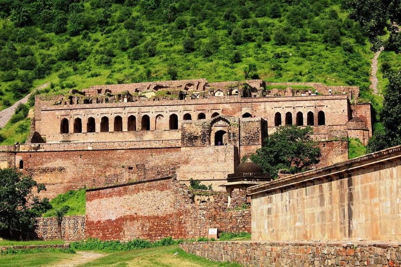 Jaipur: Haunted Bhangarh Fort and Abhaneri Stepwell Day Trip - Key points to know before you book