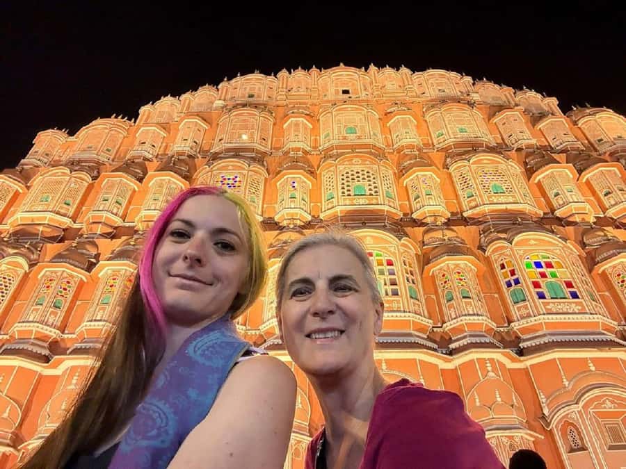 Jaipur: Jaipur & Amber Fort Full or Half-Day Guided Tour - Hawa Mahal, a short stop with a big payoff