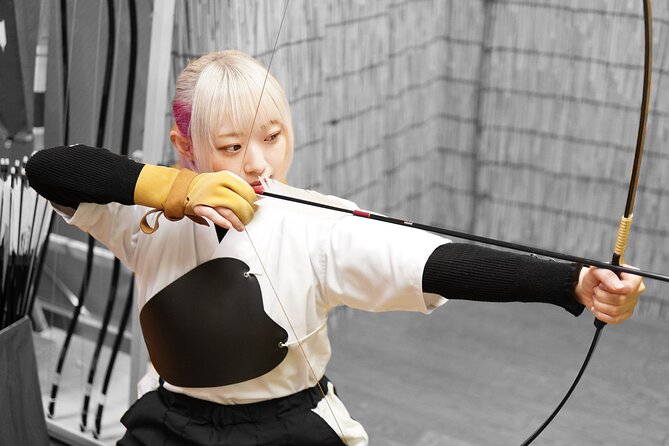 Japanesel Archery Experience HIROSHIMA CASTLE SHARAKU - Learning the formal kyudo sequence