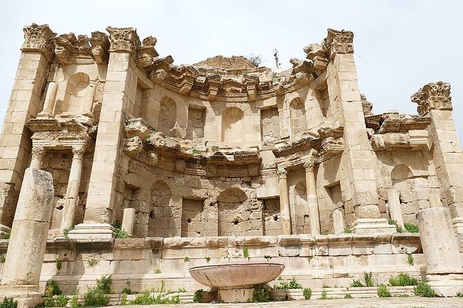 Jerash and Ajloun Castle Full day Tour - The Temple of Artemis and Roman design