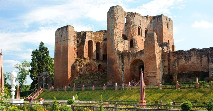 Kenilworth Castle and Elizabethan Garden Entry Ticket - Climbing the mighty castle keep
