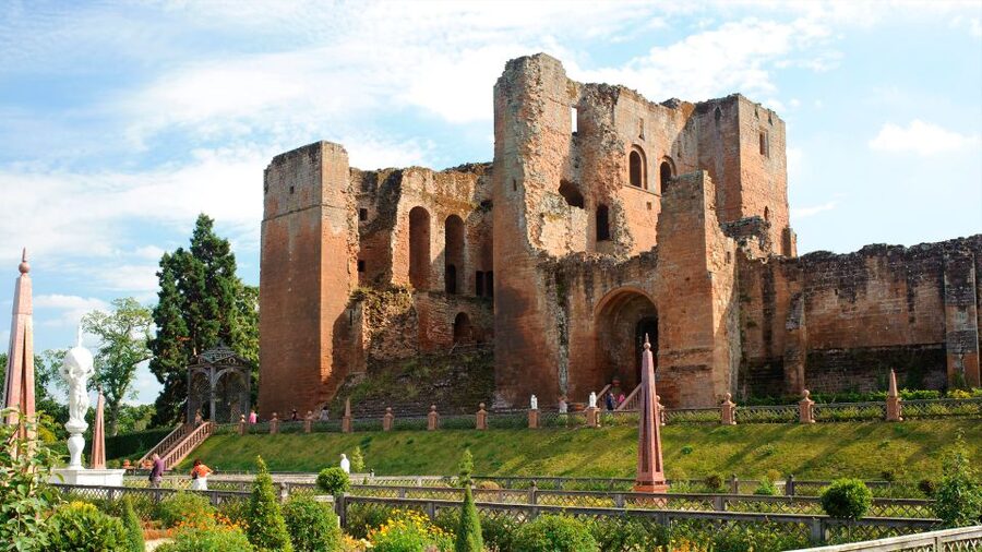 Kenilworth Castle and Elizabethan Garden Entry Ticket - A good family outing, with a few costs to watch