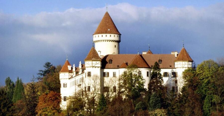Konopiště: Chateau Tour from Prague - Entering Franz Ferdinand’s Konopiště home