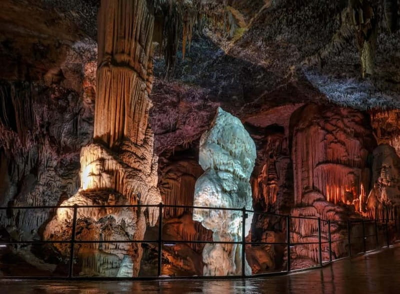 Koper/Trieste: Postojna Cave & Predjama Castle Tour & Ticket - Why these two Slovenian sights belong together