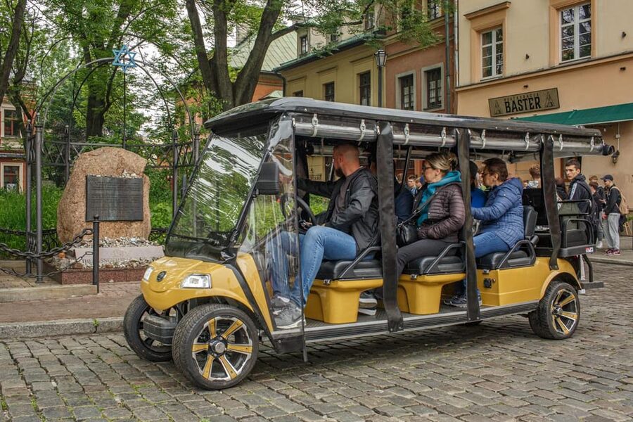 Krakow: Old Town and Wawel Castle Guided Golf Cart Tour - Key points at a glance