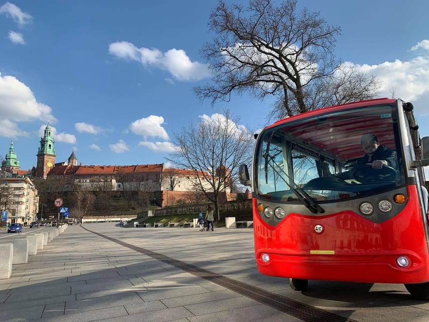 Krakow: Old Town and Wawel Castle Guided Golf Cart Tour - From Planty to the old defensive walls