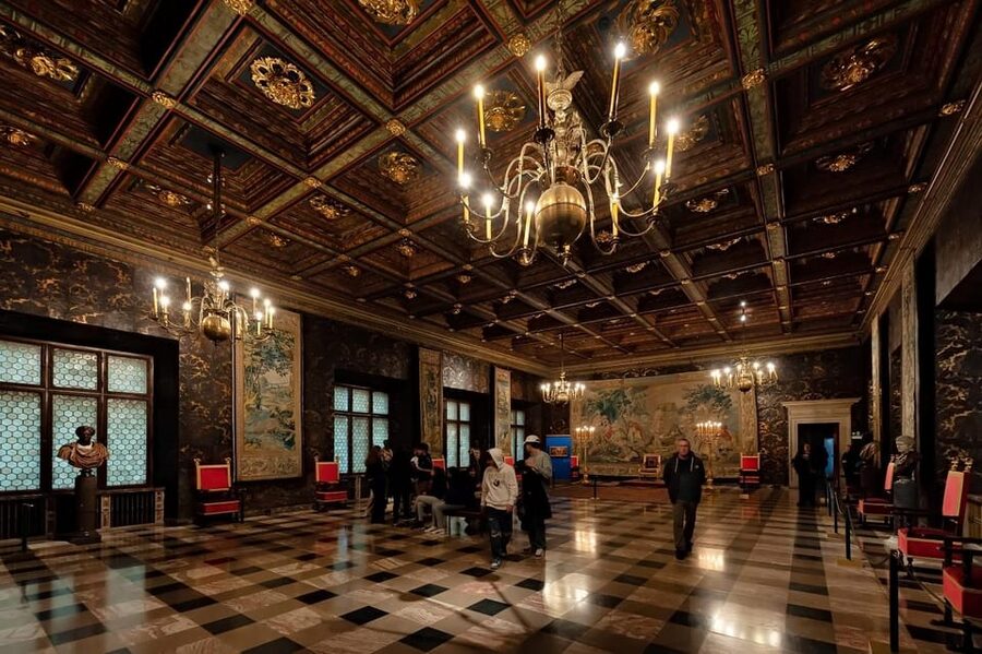 Krakow: Wawel Castle and Cathedral Guided Tour - What makes this Wawel tour worth considering