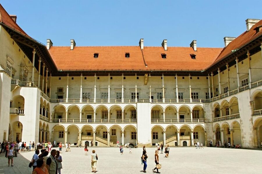 Krakow: Wawel Castle and Cathedral Guided Tour - Choosing your castle exhibition